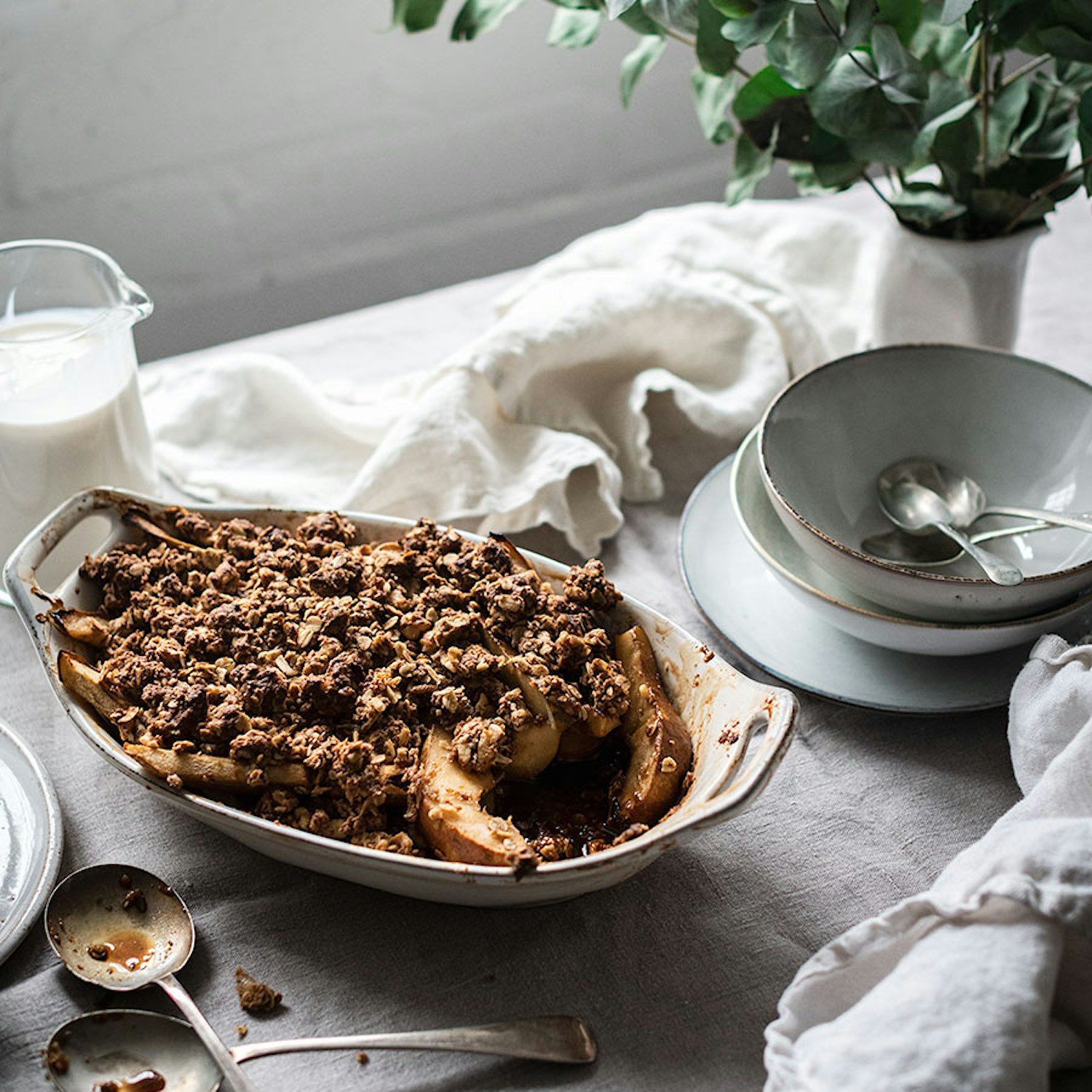 Spiced pear and walnut crumble
